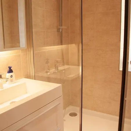 Hostel Infinity Boutique (adults Only) *